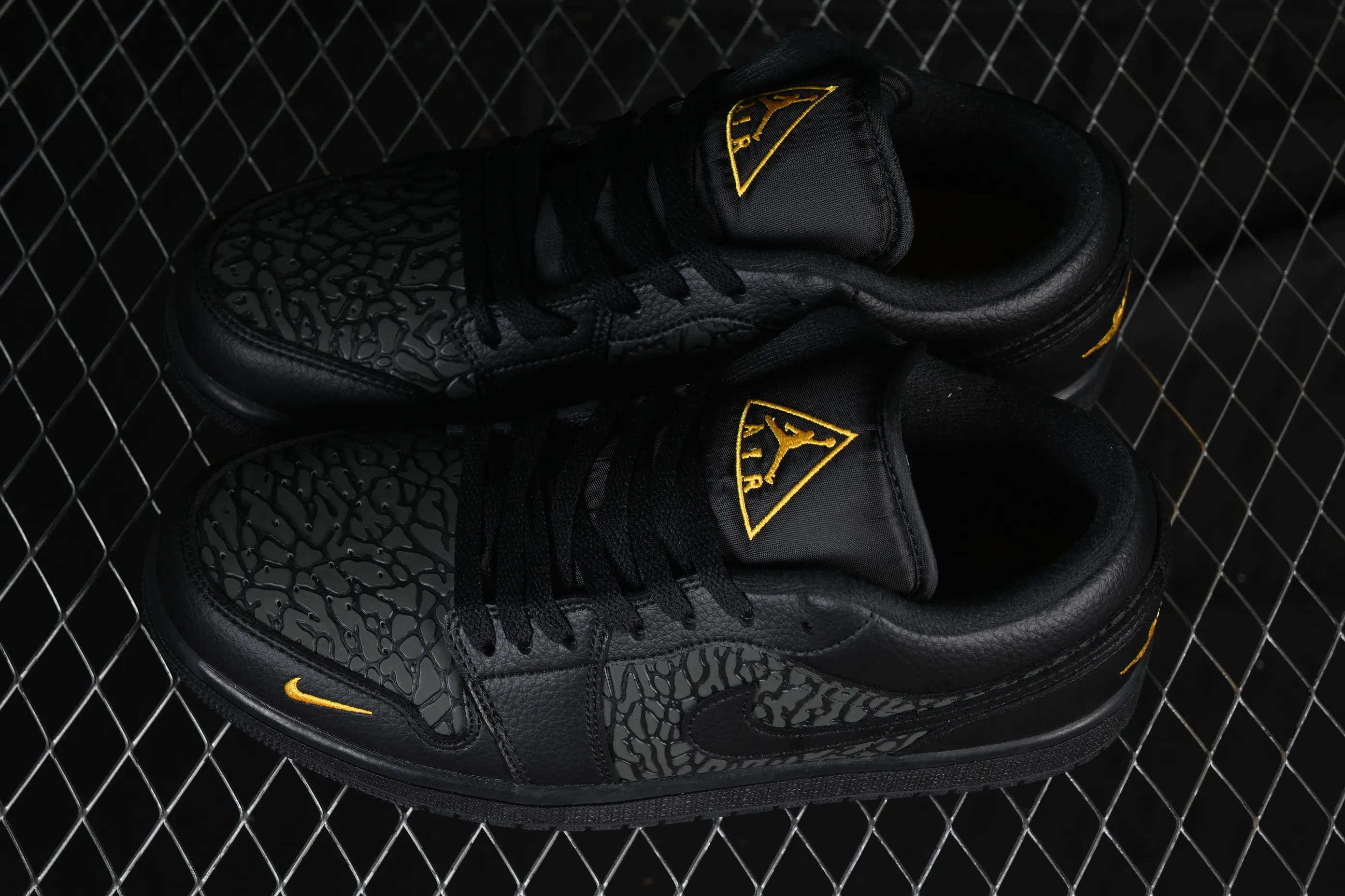 All Categories Air Jordan Jordan Series Basketball Shoes Air Jordan 1 Low Air Jordan 1 Low "Elephant" AJ1 Joe 1 Explosion Danger Warning Low-top Cultural Casual Shoes IM6568-010